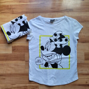Disney Mini  Mouse " Hey Girl " Cropped Sleeved Grahpic T-Shirts